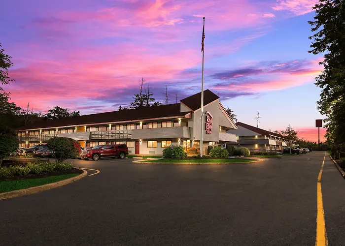 Unmissable Haunted Hotels in Salem, Massachusetts